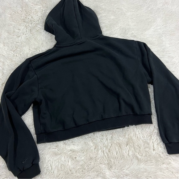 Nike Black Floral Print Crop Pullover Hoodie Size small Long Sleeve DJ1084-010 - Picture 8 of 11